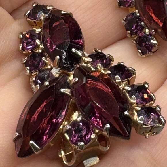 Vintage Necklace Choker and Clip-on Earrings Purple Rhinestones Set - Picture 7 of 14